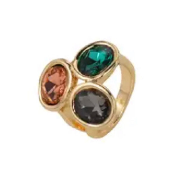 Three Crystal Gold Ring - Picture 3 of 3